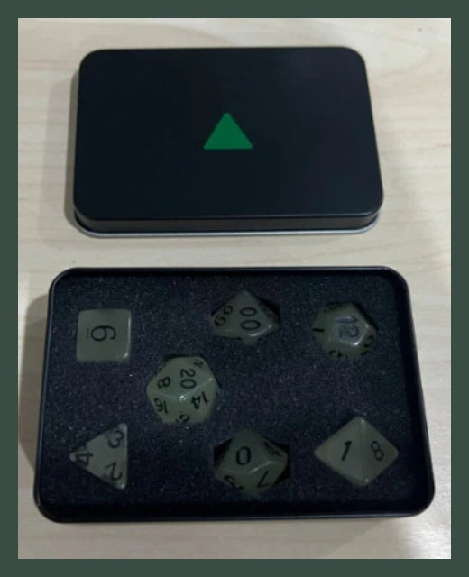Delta Green: The Role-Playing Game - Glow in the dark dice set